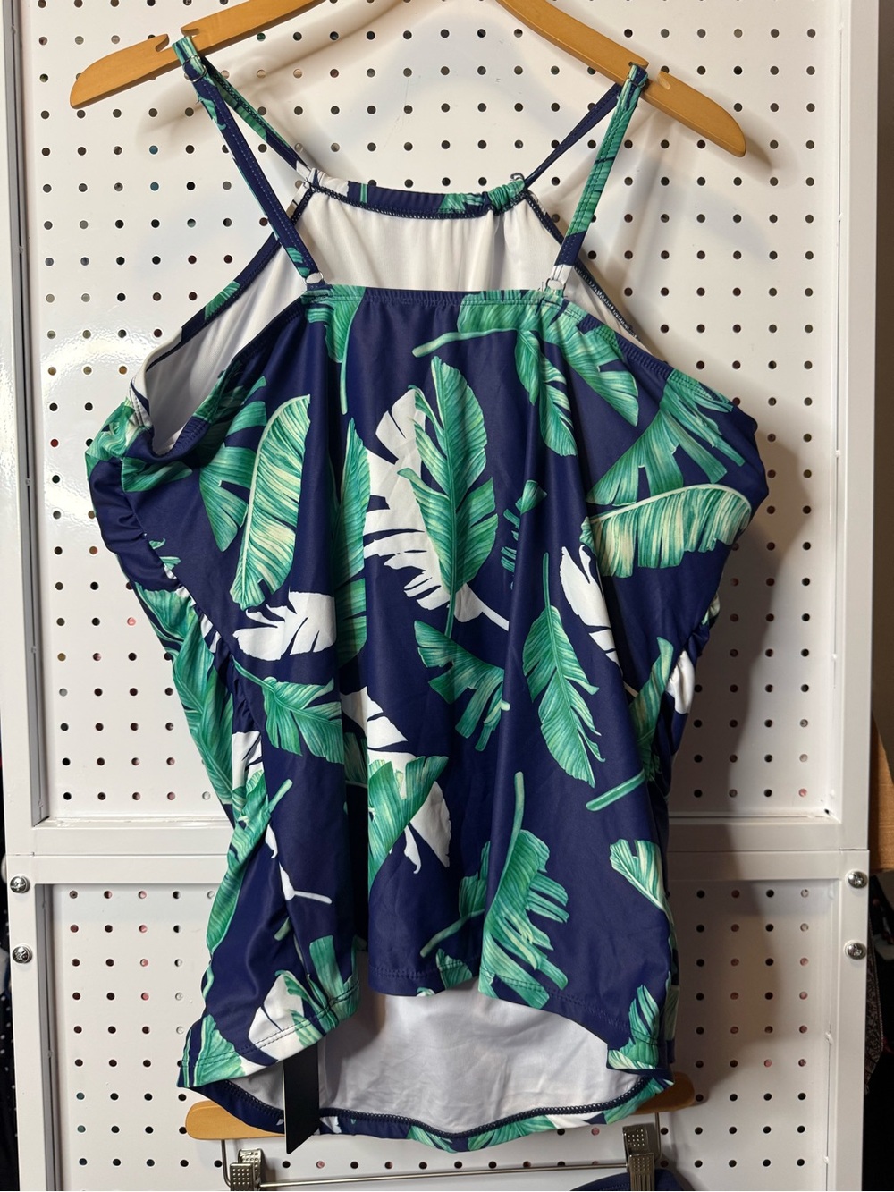 Women’s Navy Tropical High-Neck Tankini Set with Green Leaf Print - Picture 4 of 7
